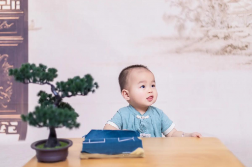 南充宝宝喊肚子疼怎么回事